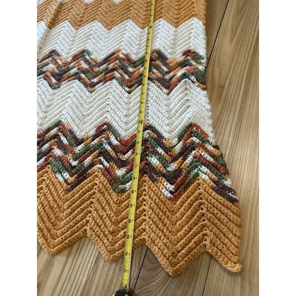 VTG Retro Crochet Blanket Handmade Zig Zag Chevron Colorful boho Fall Deco - Picture 6 of 6